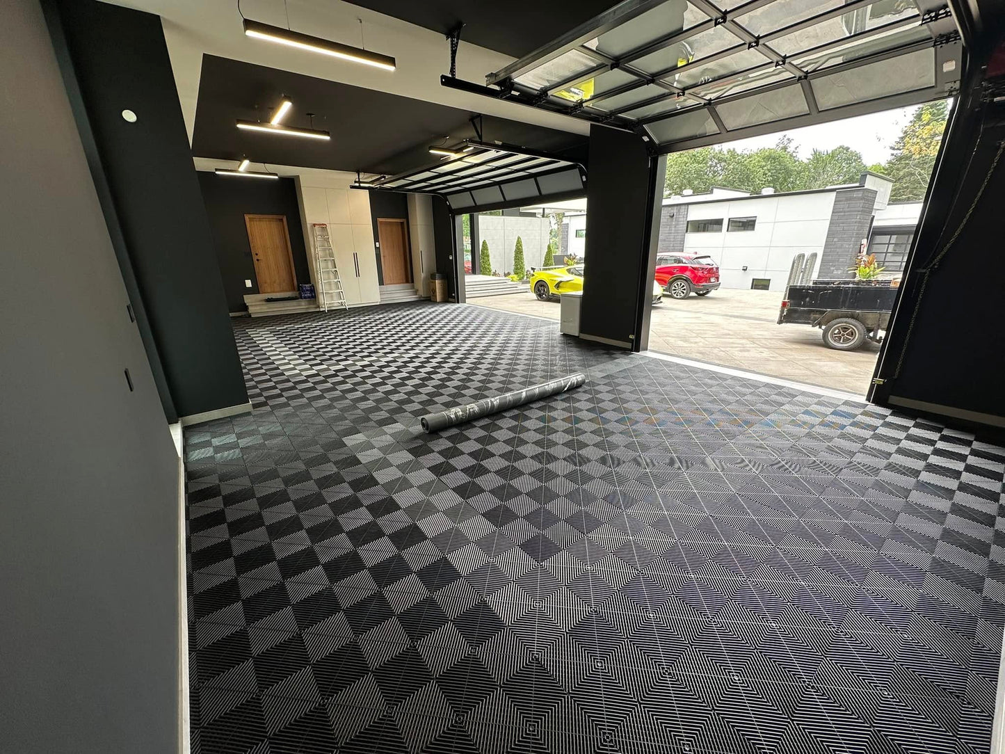 Modulux Tiles | Black - Modulux